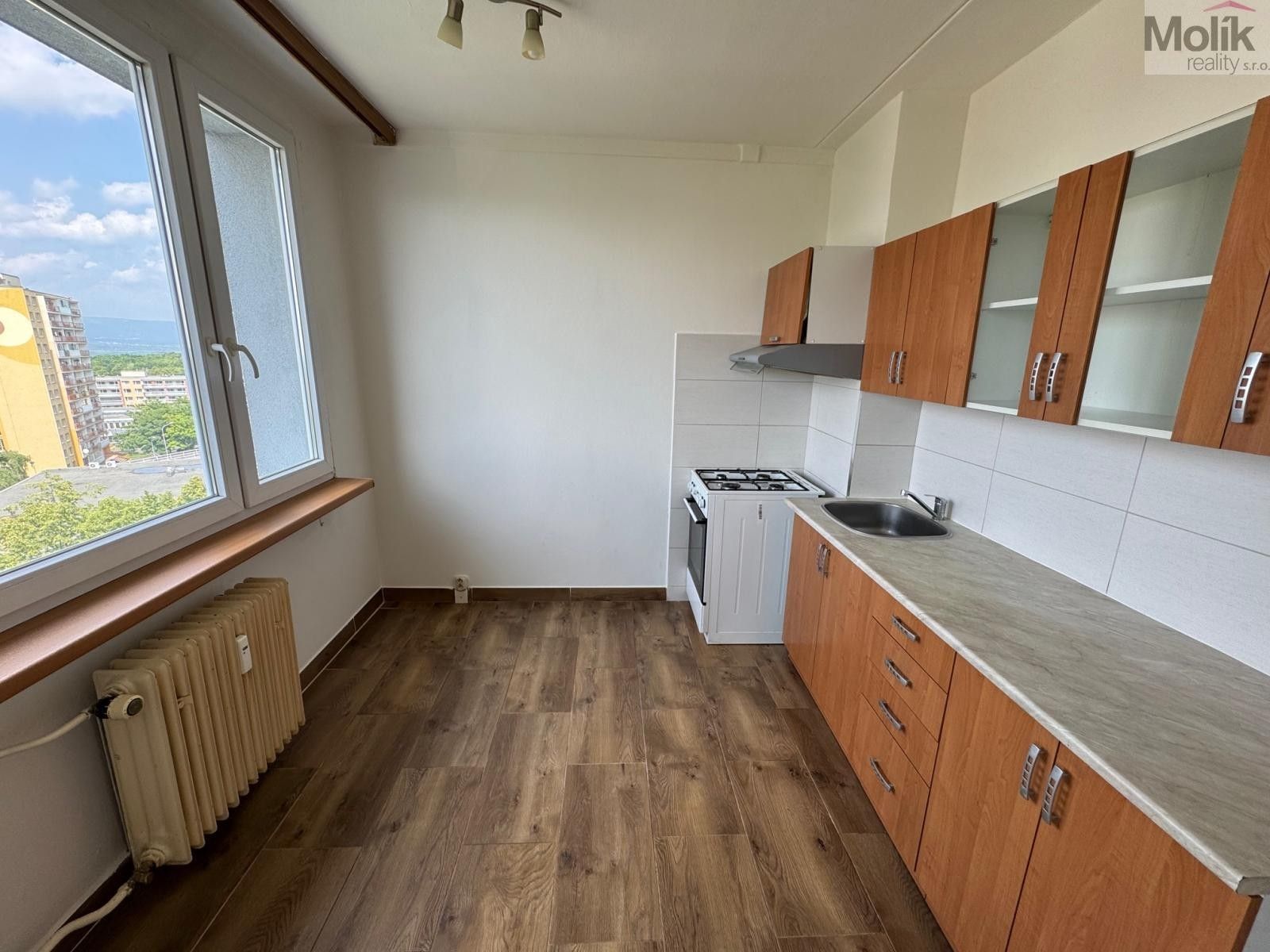 1+1, Javorová, Most, 34 m²