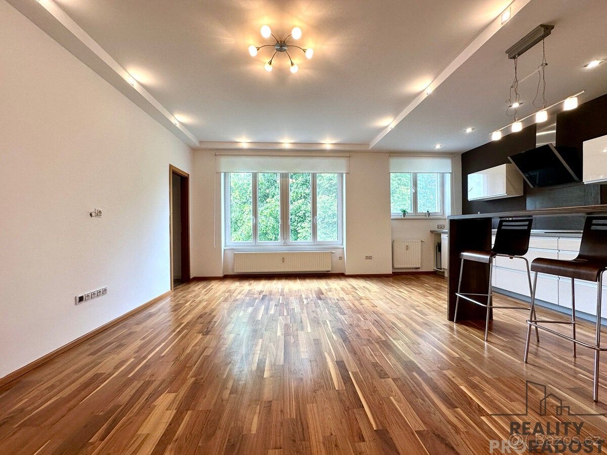 Pronájem byt 2+kk - Přerov, 750 02, 57 m²