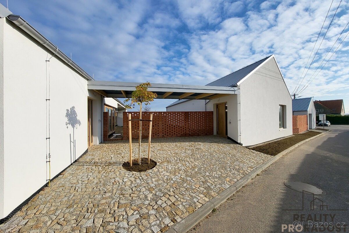 Ostatní, Miroslav, 671 72, 153 m²
