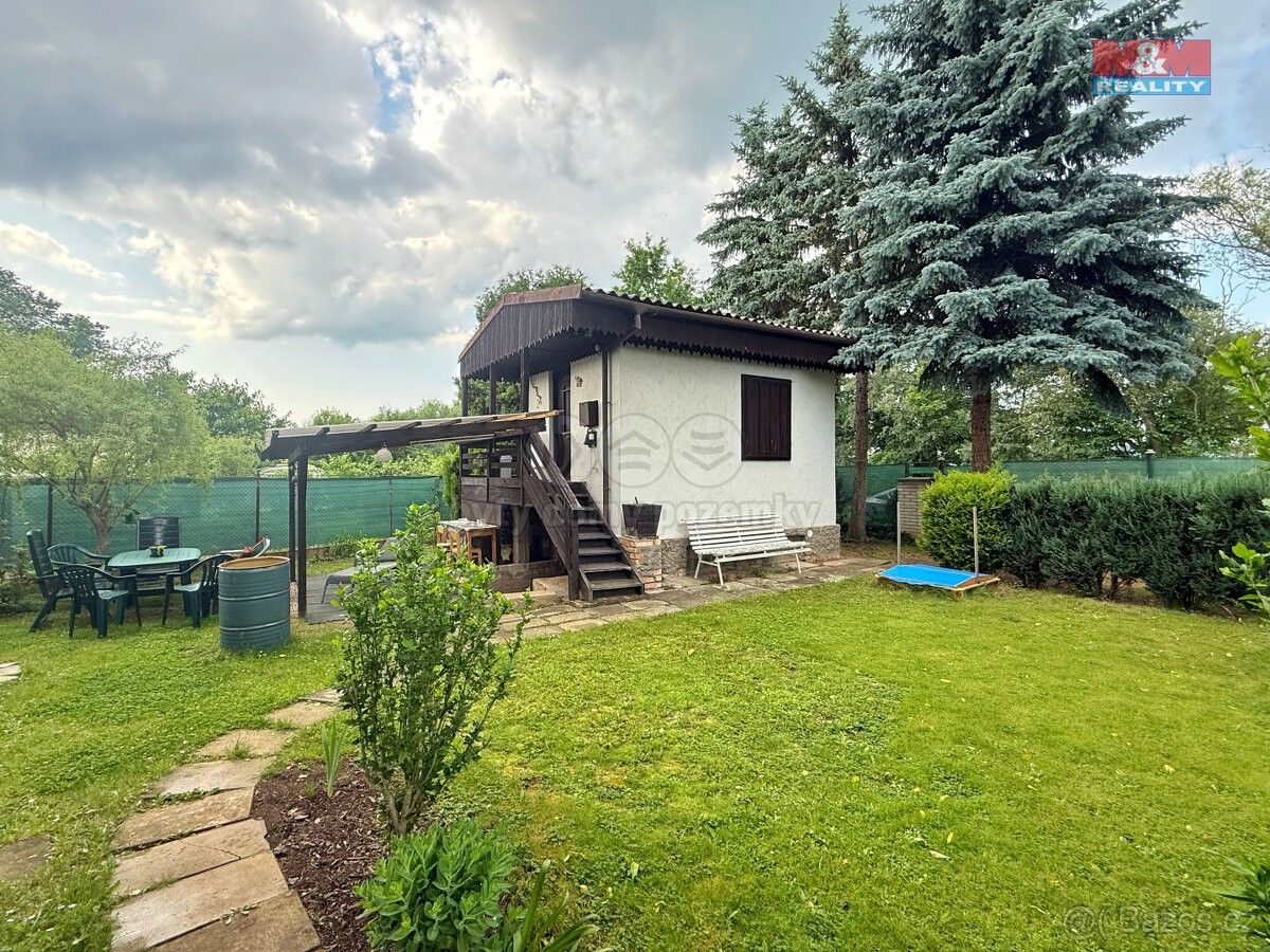 Zahrady, Louny, 440 01, 597 m²