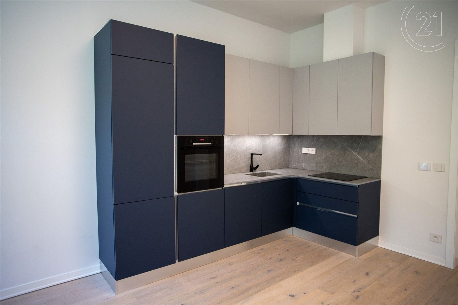 2+kk, Třebízského, Praha, 62 m²