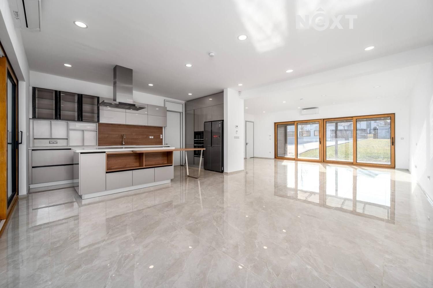 Prodej vila - U Rybníčka, Vysoký Újezd, 320 m²